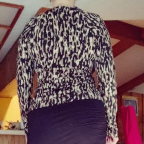 CAbi Style #131 Leopard Print Wrap Front Knit Top - Picture 2 of 2